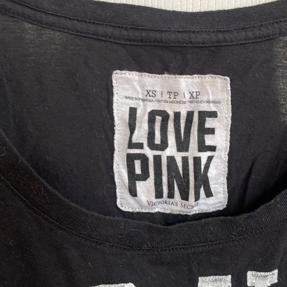 Victoria’s Secret pink top - Picture 2 of 3